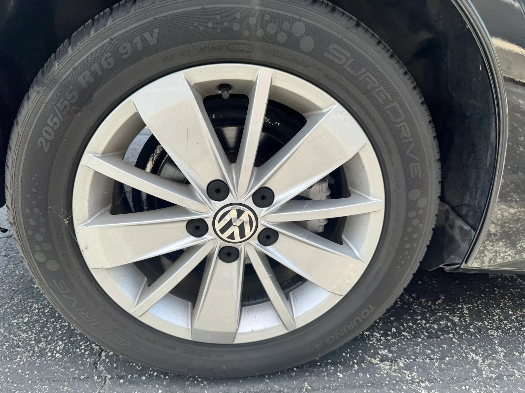Used 2015 Volkswagen Jetta Sport FWD image 36