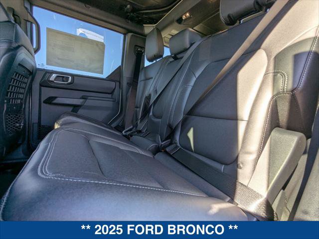 New 2025 Ford Bronco Badlands AWD/4WD image 18