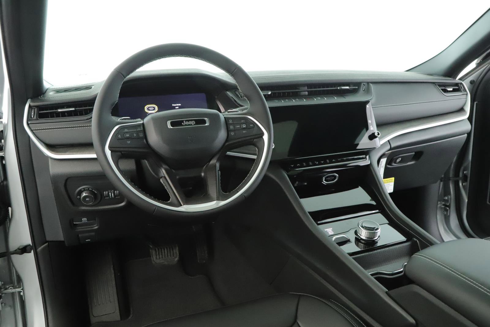 New 2026 Jeep Grand Cherokee Limited w/ Limited Altitude Package image 2