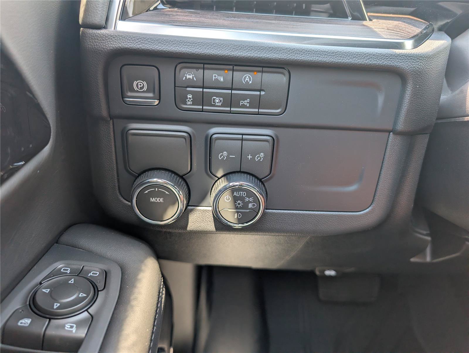New 2026 Chevrolet Tahoe LT w/ Comfort Package RWD image 25