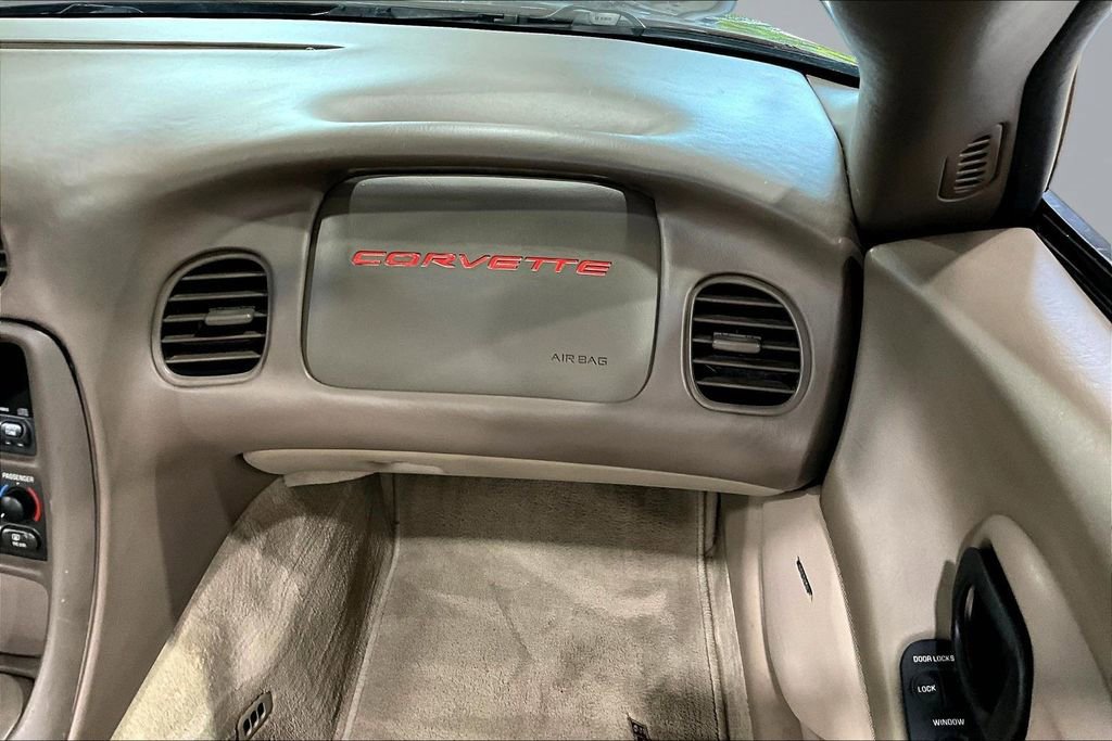 Used 2003 Chevrolet Corvette Convertible w/ Preferred Equipment Group1 RWD image 21