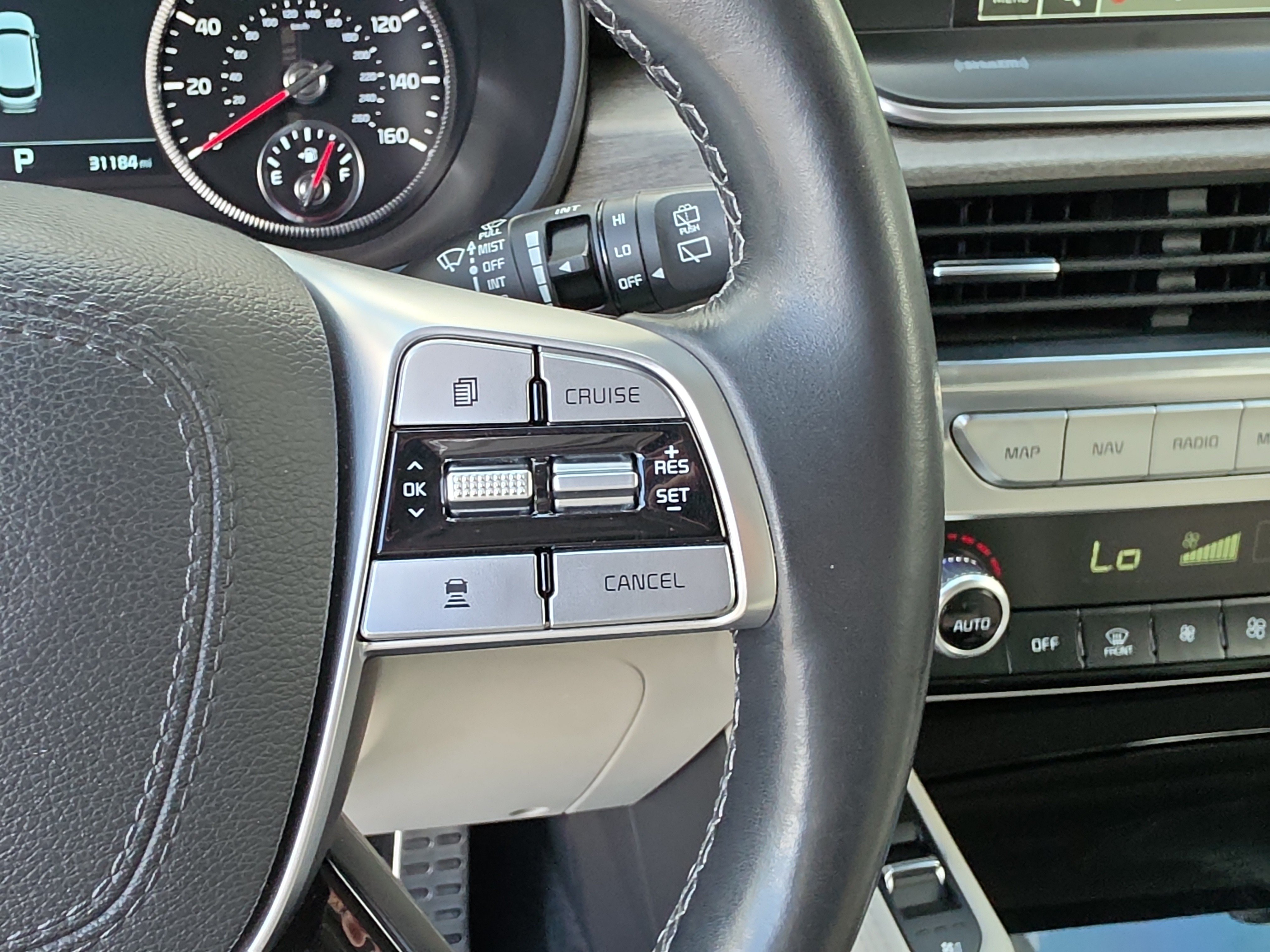 Certified 2022 Kia Telluride SX w/ Nightfall Edition Package AWD/4WD image 34