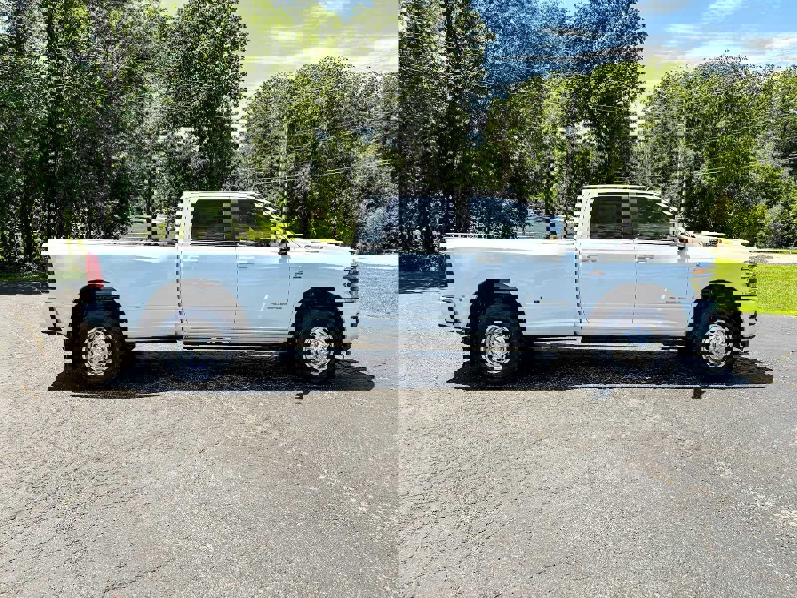 New 2025 RAM 3500 Laramie image 8