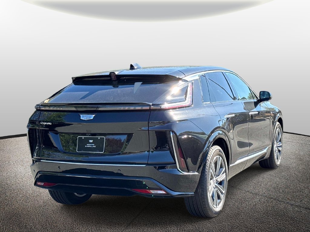 New 2027 Cadillac Lyriq Luxury RWD image 2