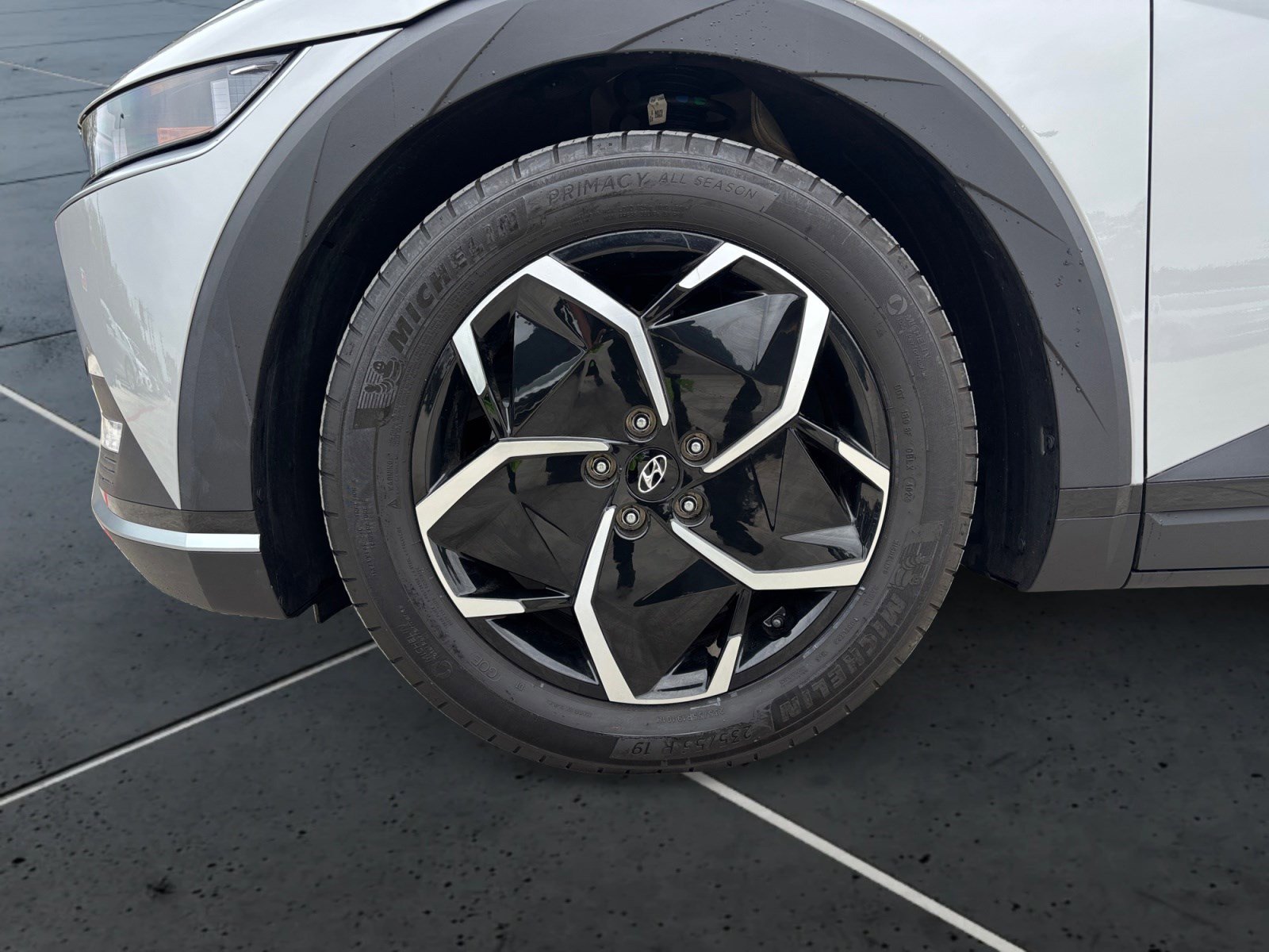 Used 2024 Hyundai Ioniq 5 SEL RWD image 14