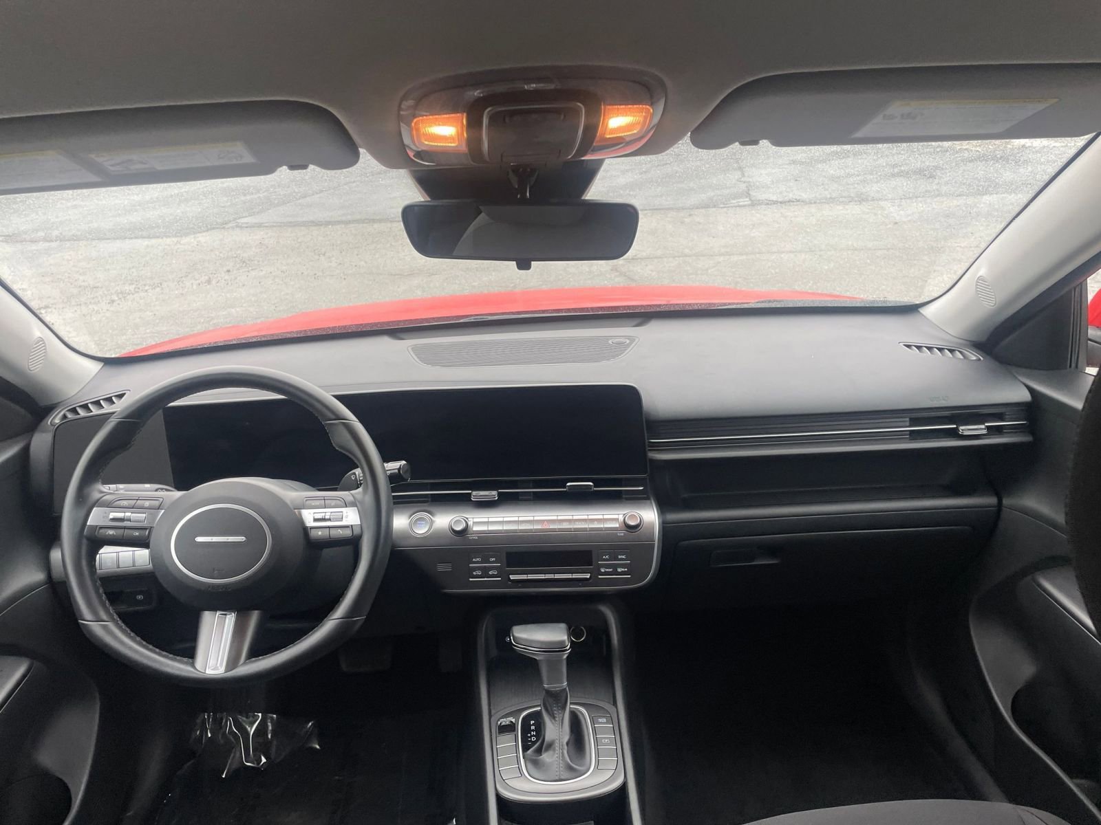 Used 2025 Hyundai Kona SEL image 33