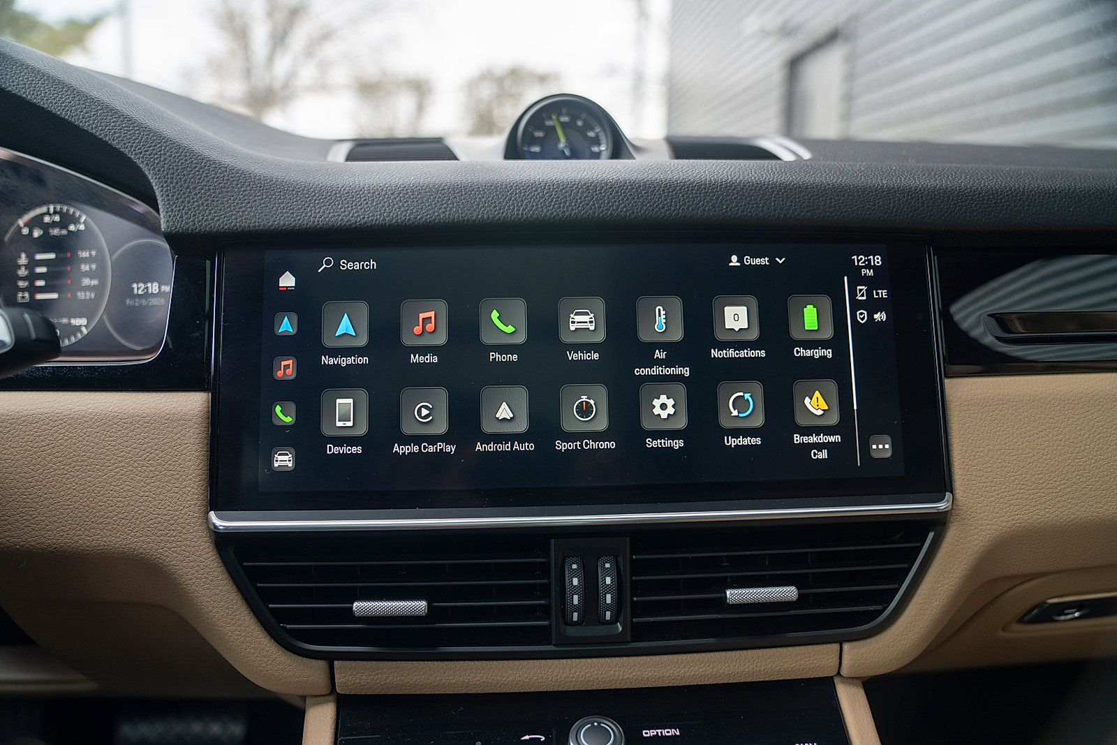 Certified 2022 Porsche Cayenne E-Hybrid image 13