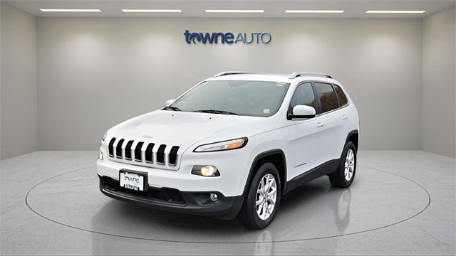Used 2016 Jeep Cherokee Latitude w/ Cold Weather Group