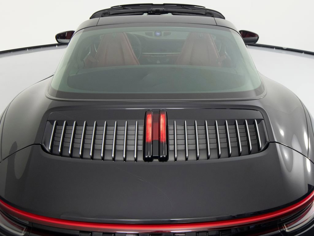 Certified 2021 Porsche 911 Targa 4S image 47