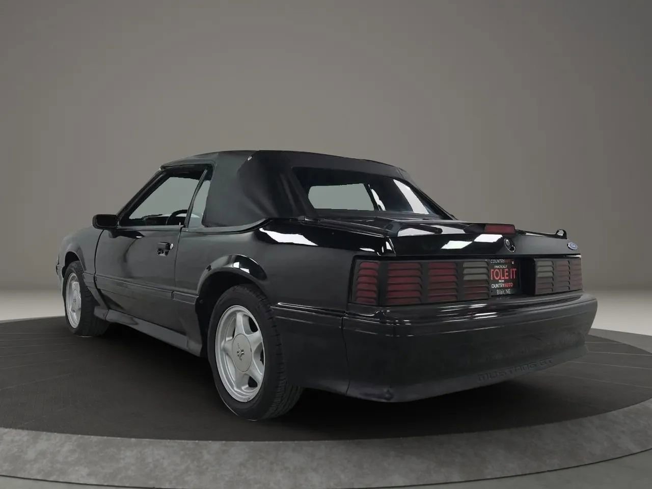 Used 1989 Ford Mustang GT image 3