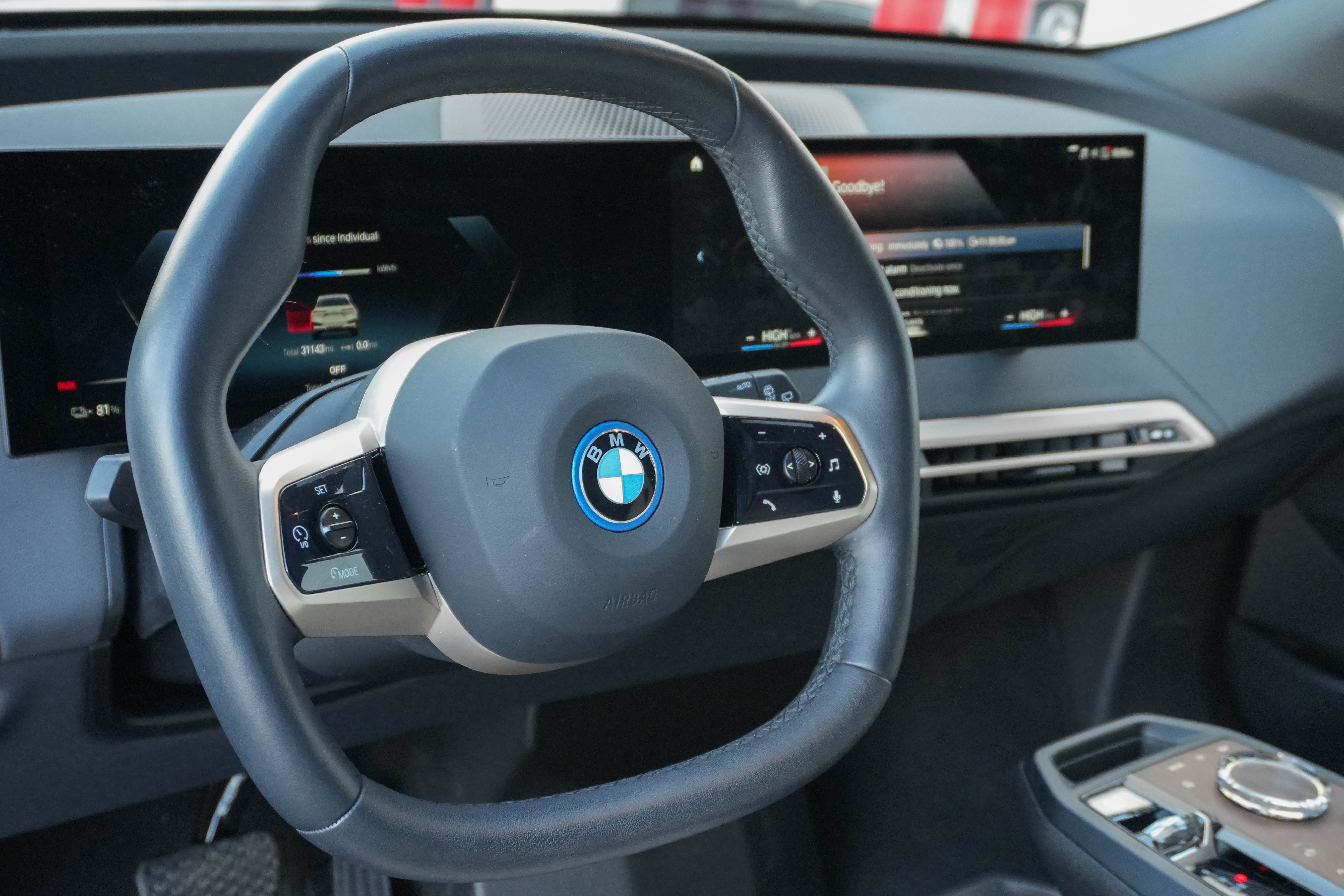 Certified 2023 BMW iX xDrive50 w/ Premium Package image 5