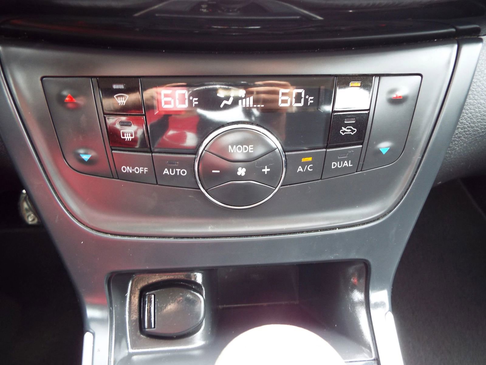 Used 2019 Nissan Sentra SV FWD image 18