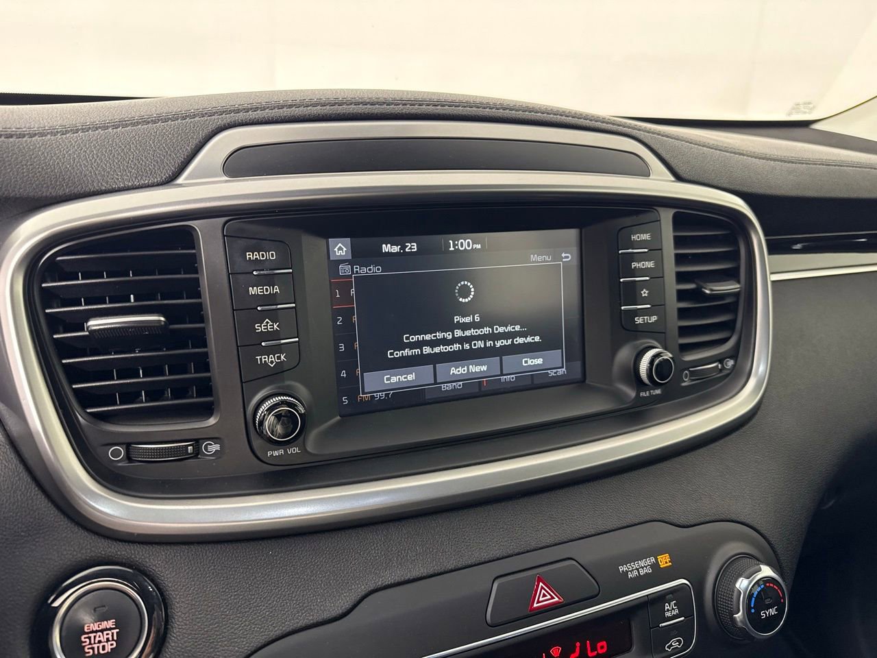 Used 2020 Kia Sorento EX image 16