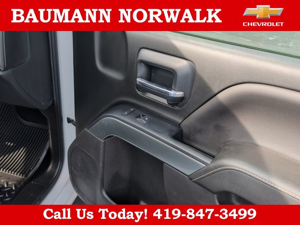 Used 2018 Chevrolet Silverado 1500 LT w/ All Star Edition AWD/4WD image 26