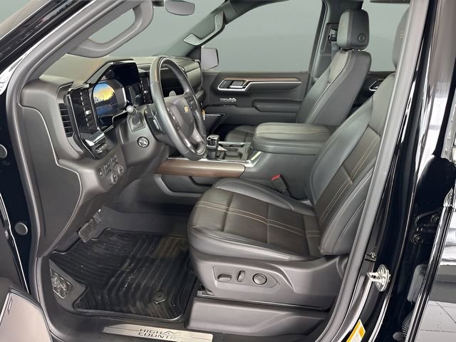 Used 2025 Chevrolet Silverado 1500 High Country w/ Technology Package image 11