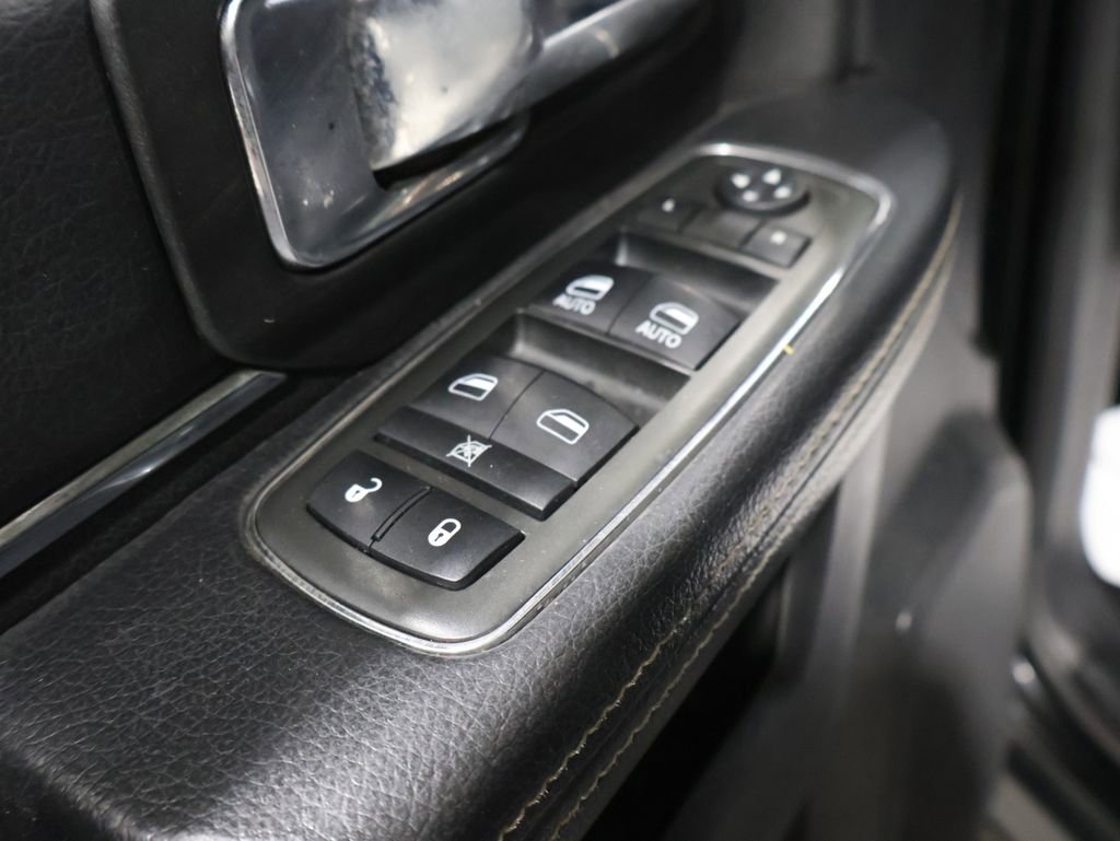 Used 2013 RAM 2500 Laramie w/ Protection Group image 12