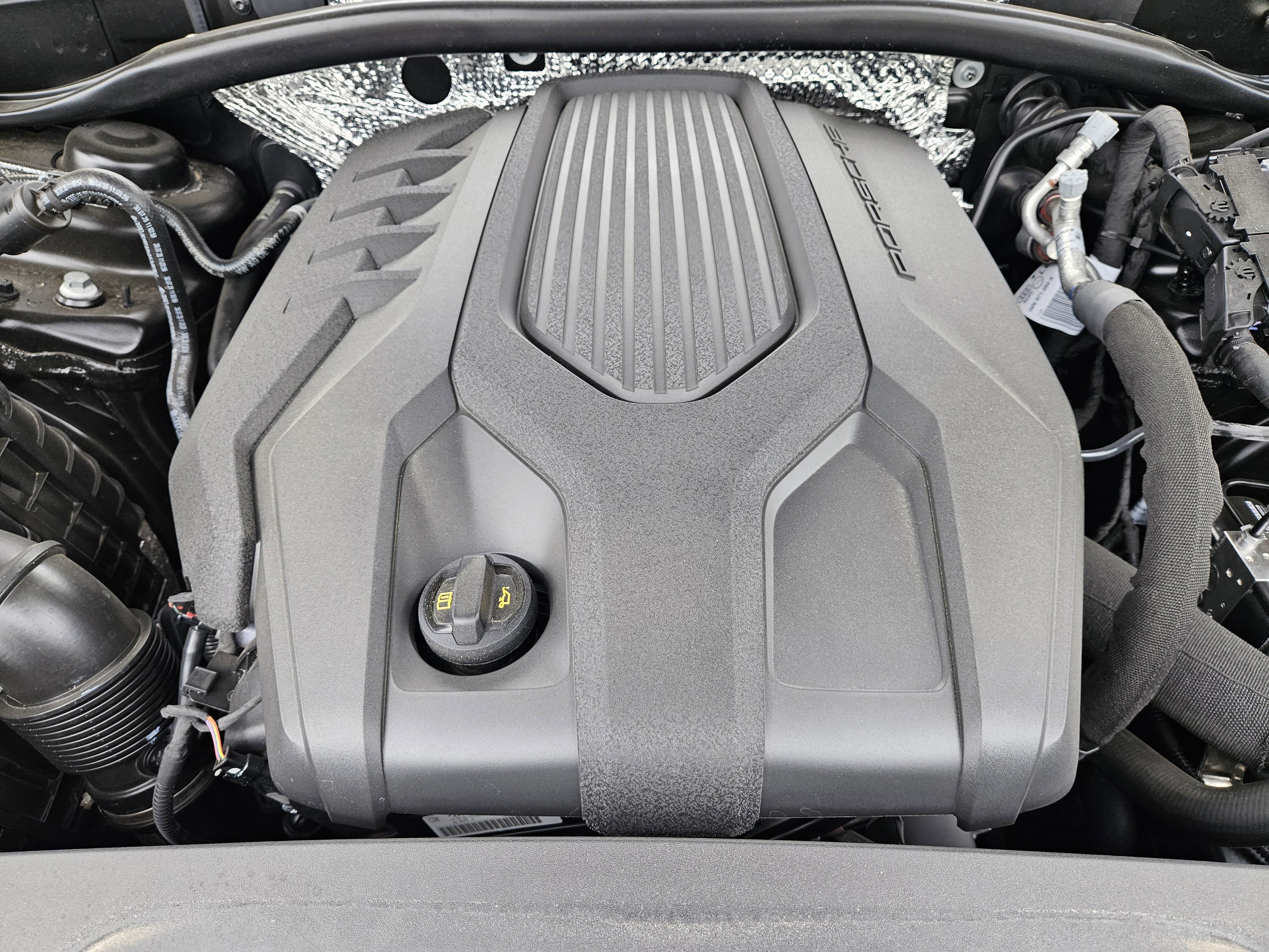 Certified 2026 Porsche Macan image 30