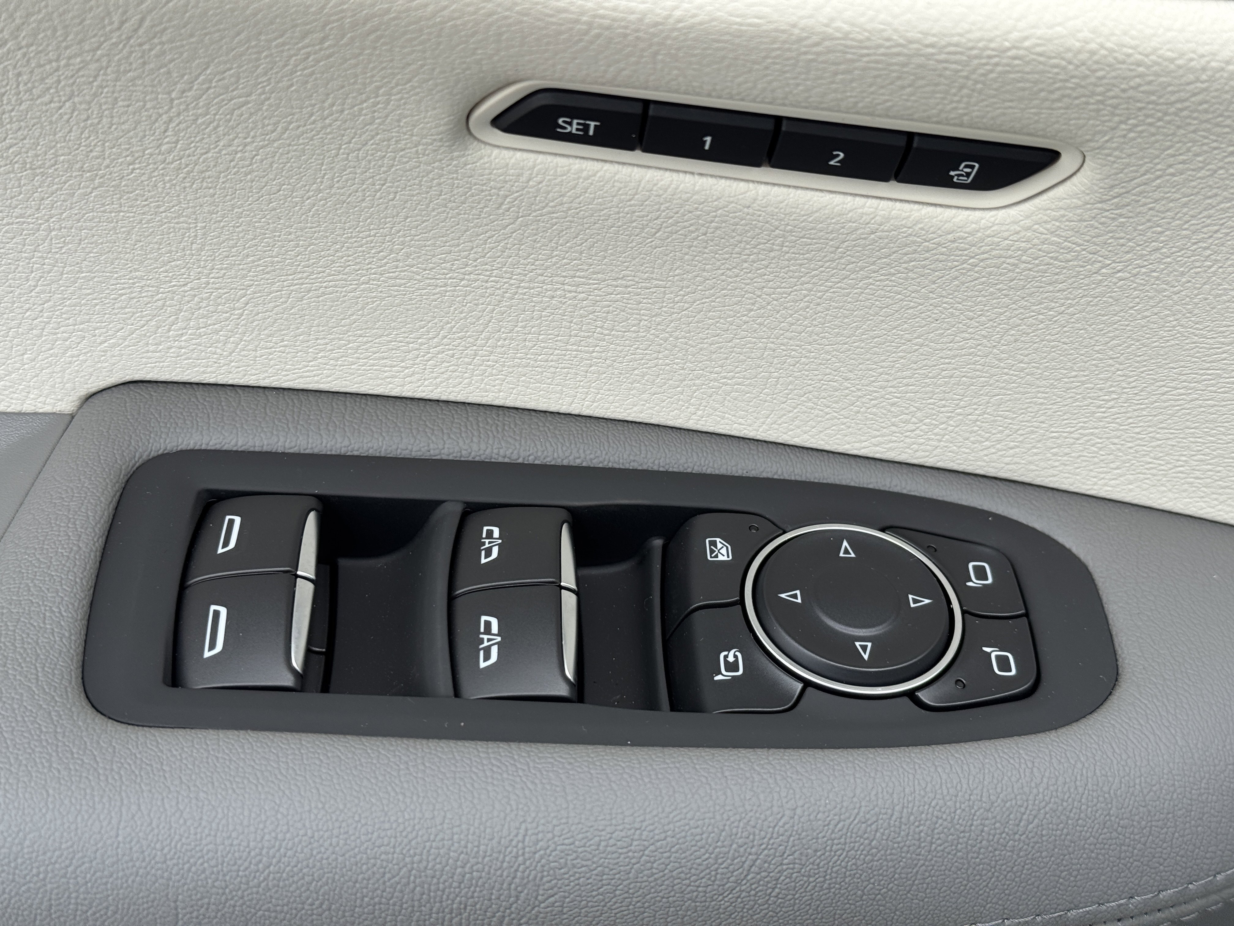 New 2025 Cadillac XT5 Premium Luxury image 19