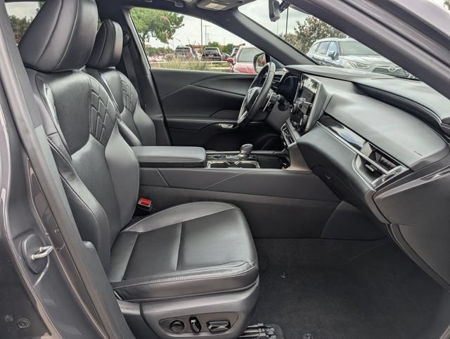 Used 2025 Lexus RX 350 FWD w/ Technology Package image 32