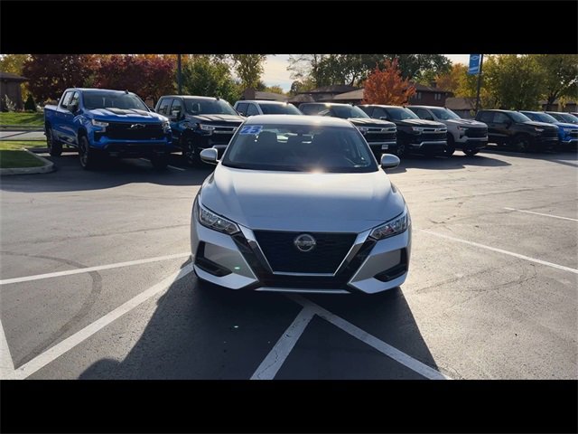 Used 2023 Nissan Sentra SV image 3