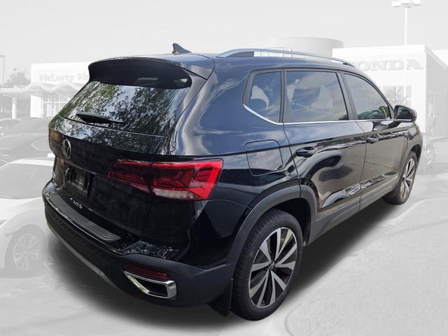 Used 2024 Volkswagen Taos SE FWD image 5