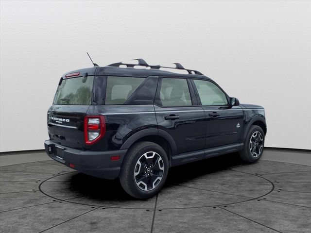 Used 2023 Ford Bronco Sport Outer Banks w/ Tech Package AWD/4WD image 4