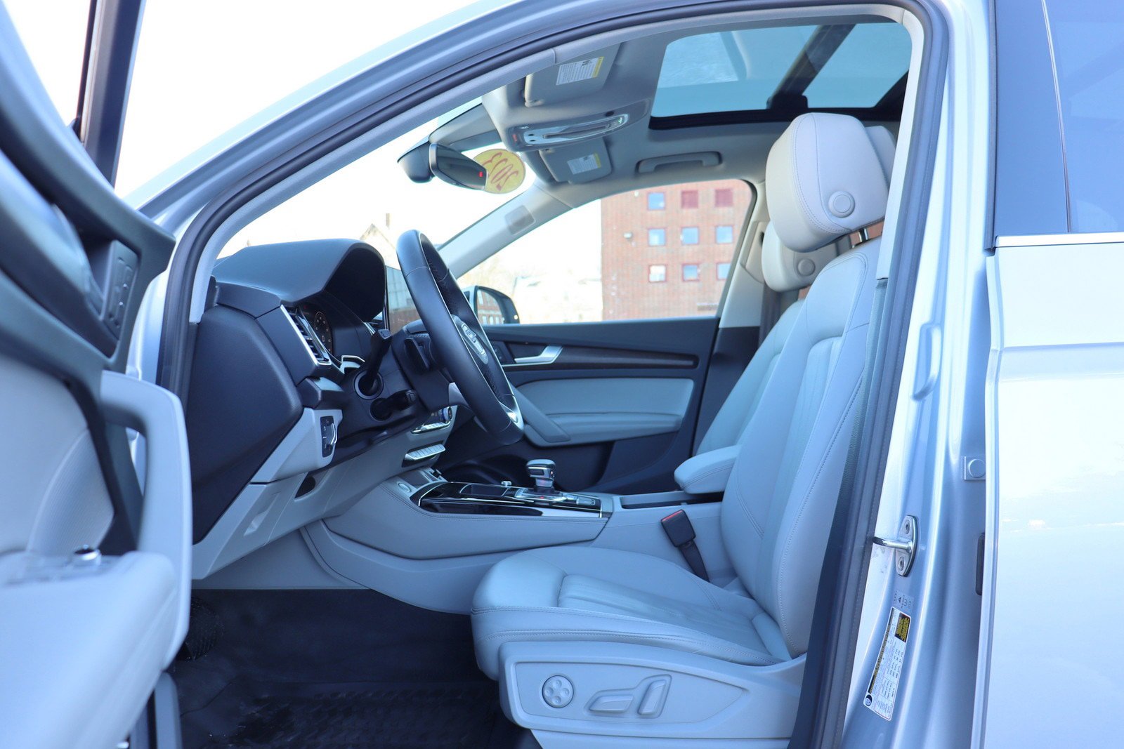 Used 2023 Audi Q5 2.0T Premium Plus w/ Premium Plus Package image 11