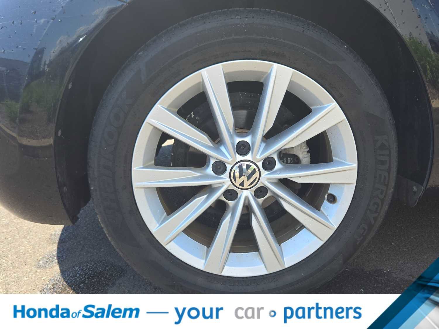 Used 2017 Volkswagen Beetle 1.8T SEL FWD image 17