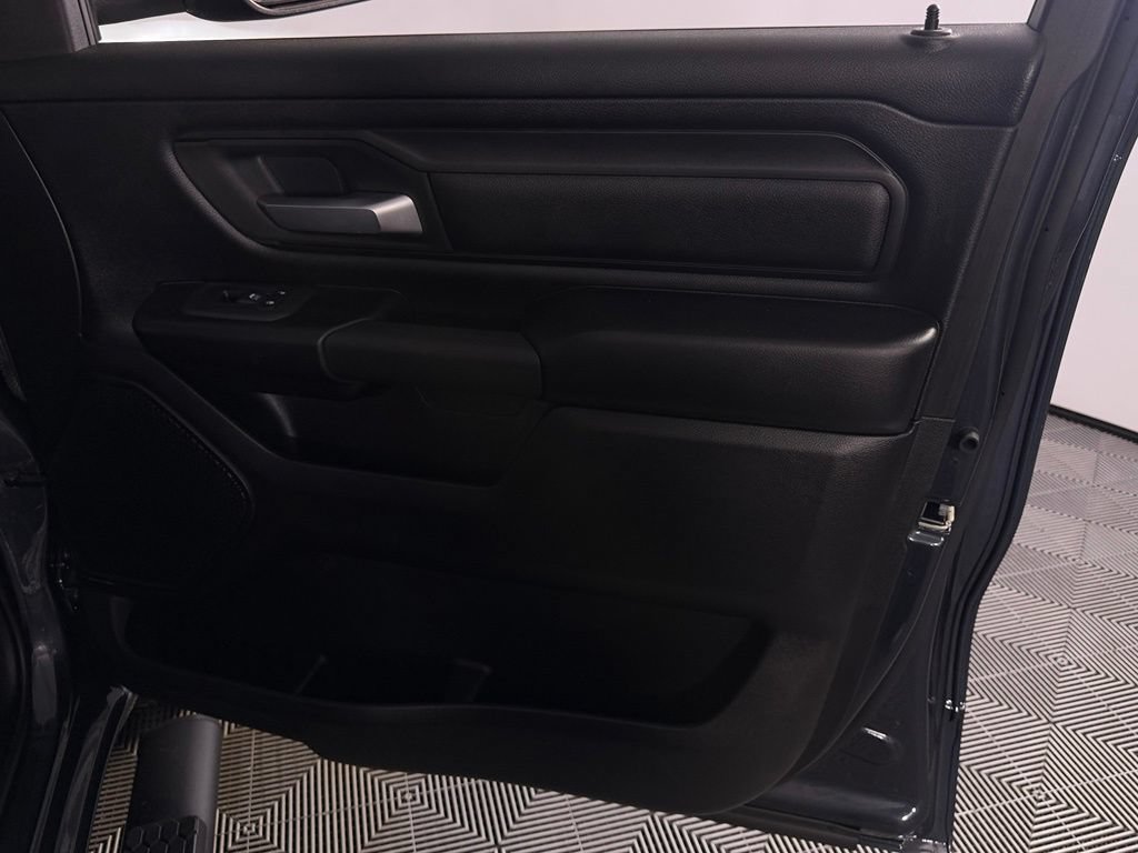 Used 2025 RAM 1500 Tradesman w/ Night Edition AWD/4WD image 29