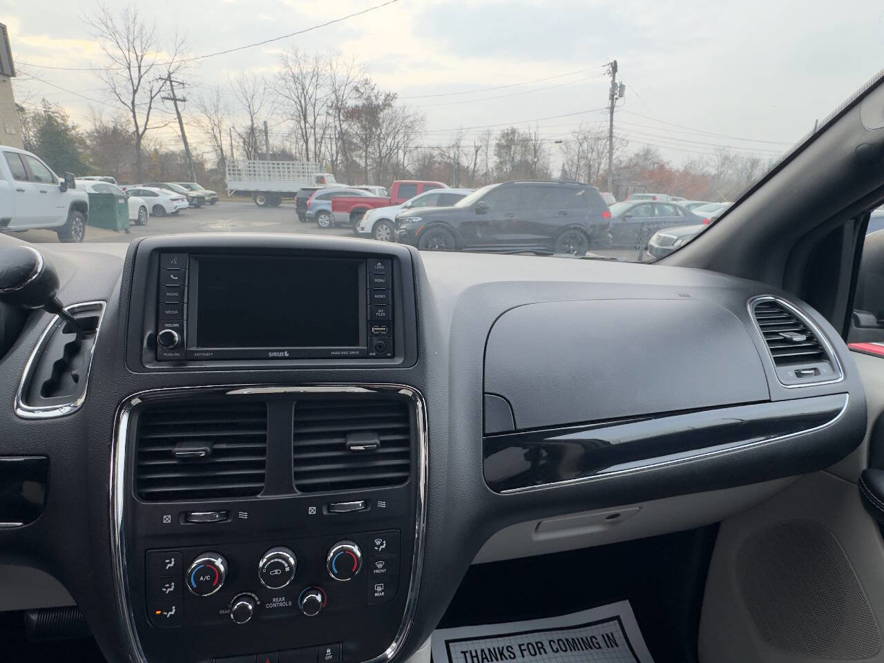 Used 2018 Dodge Grand Caravan SXT image 19