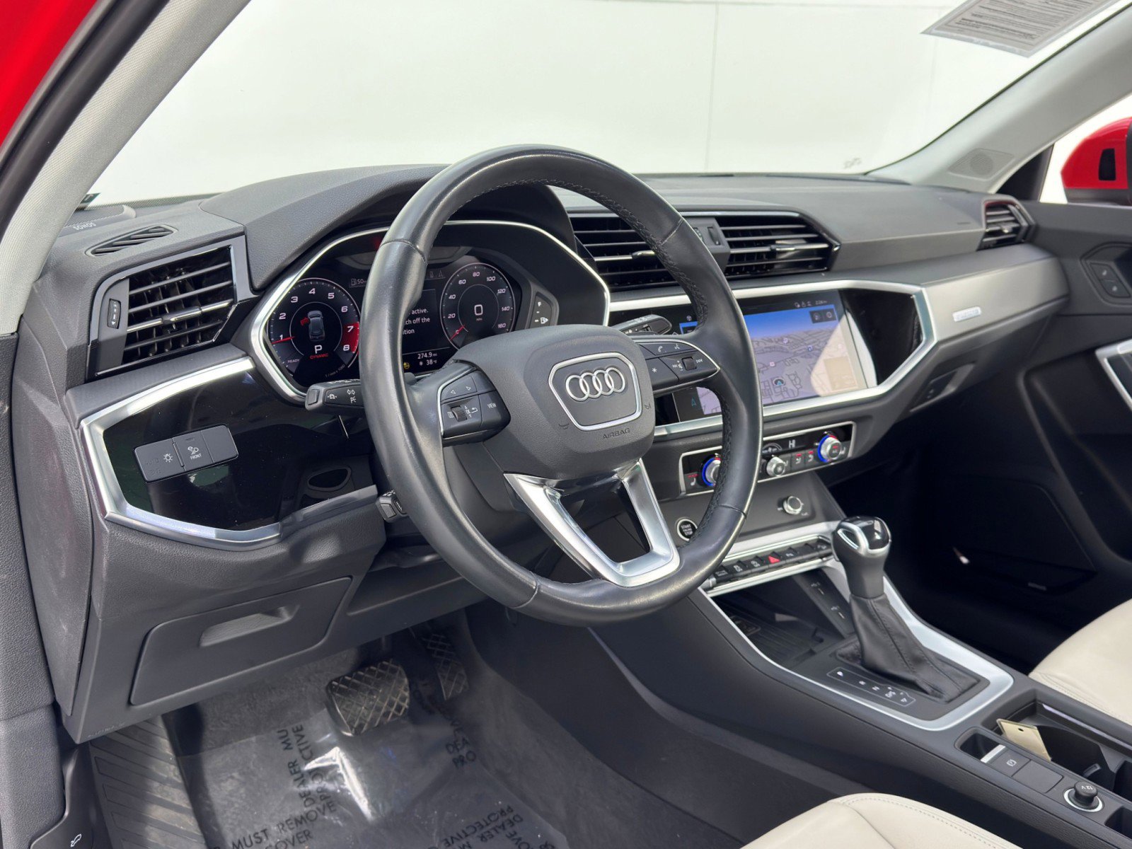 Used 2023 Audi Q3 2.0T Premium Plus image 13