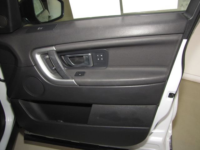 Used 2018 Land Rover Discovery Sport HSE AWD/4WD image 22