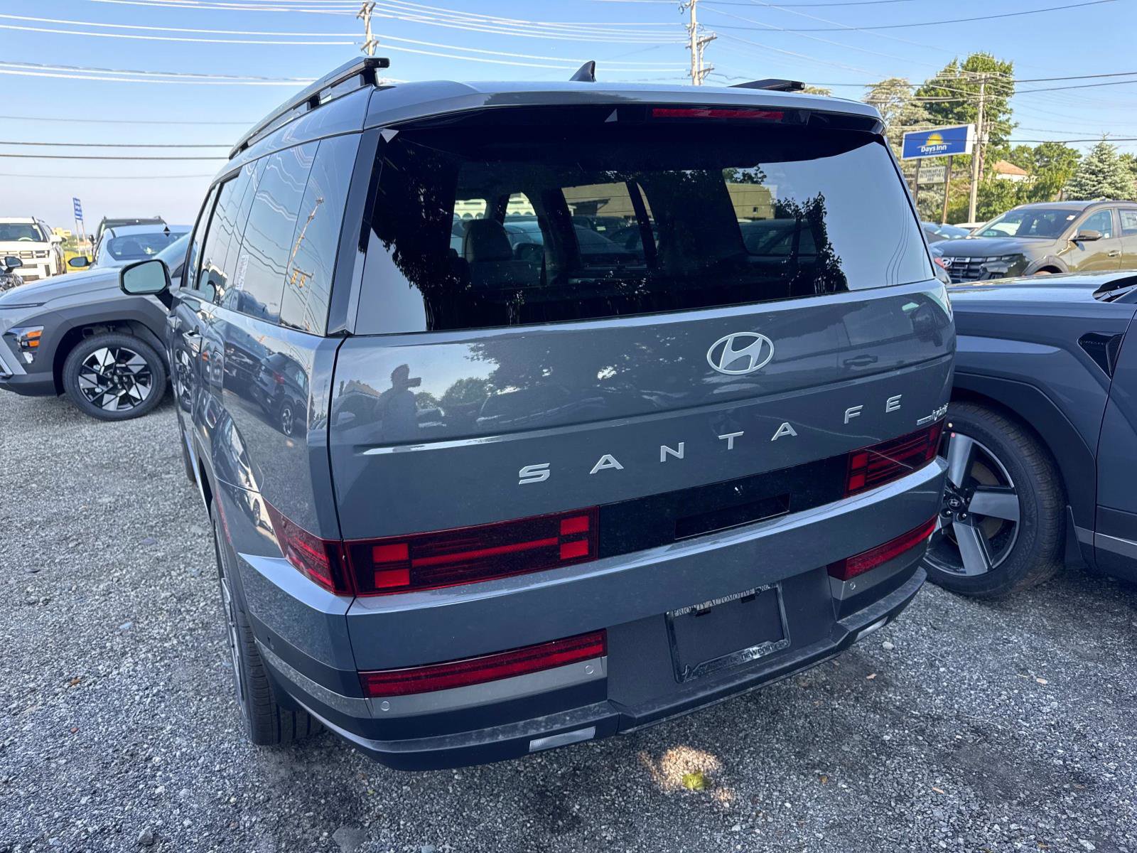 Used 2025 Hyundai Santa Fe Limited image 3