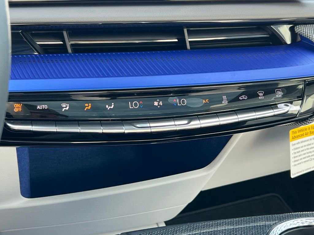 New 2026 Cadillac Optiq Luxury 1 image 44