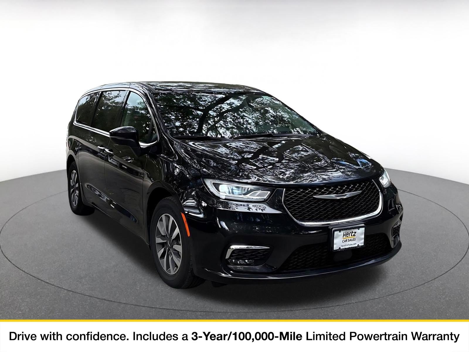 Used 2023 Chrysler Pacifica Touring-L