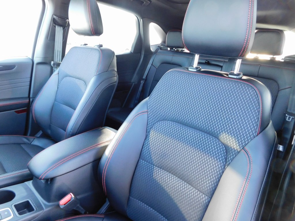 New 2026 Ford Escape ST-Line w/ Tech Pack #1 AWD/4WD image 16