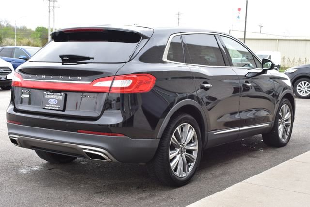Used 2018 Lincoln MKX Reserve w/ Driver Assistance Package AWD/4WD image 11