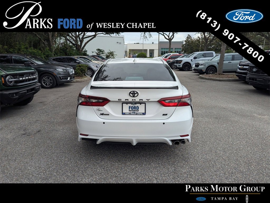 Used 2022 Toyota Camry SE image 6