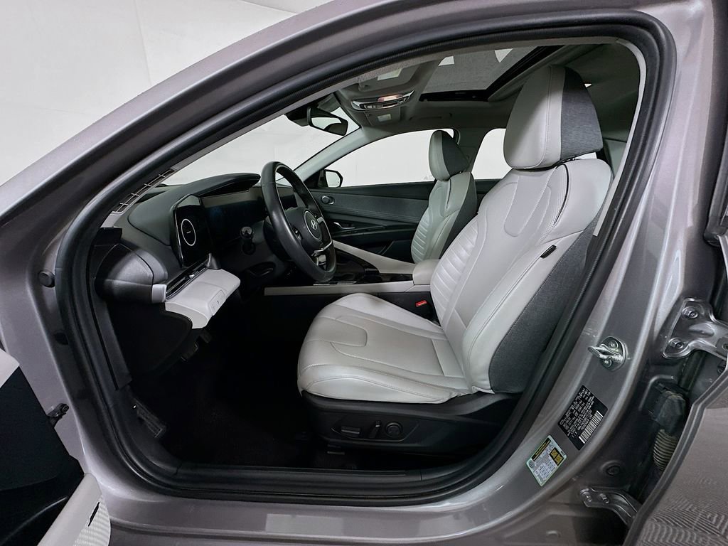 Certified 2024 Hyundai Elantra Limited image 22