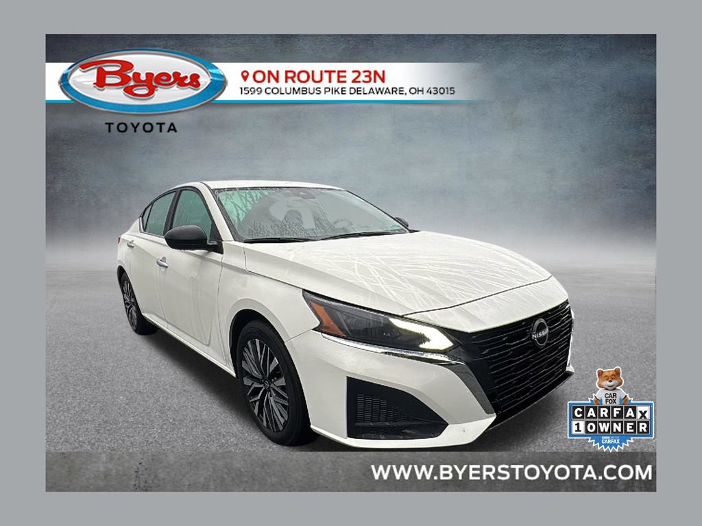 Used 2025 Nissan Altima 2.5 SV FWD image 1