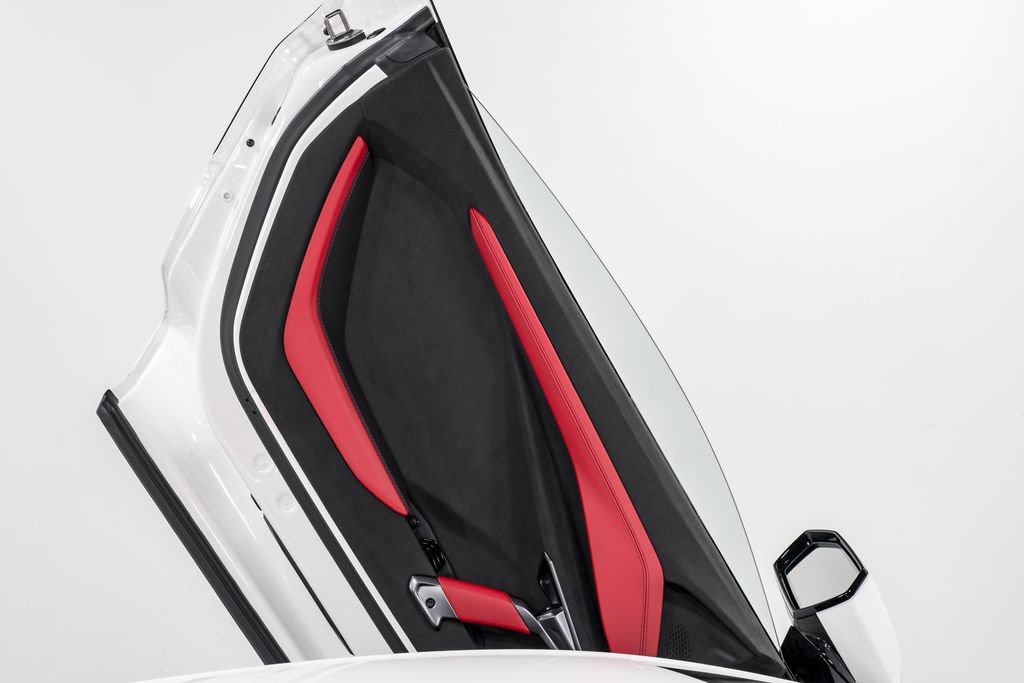 Used 2025 Lamborghini Revuelto image 9