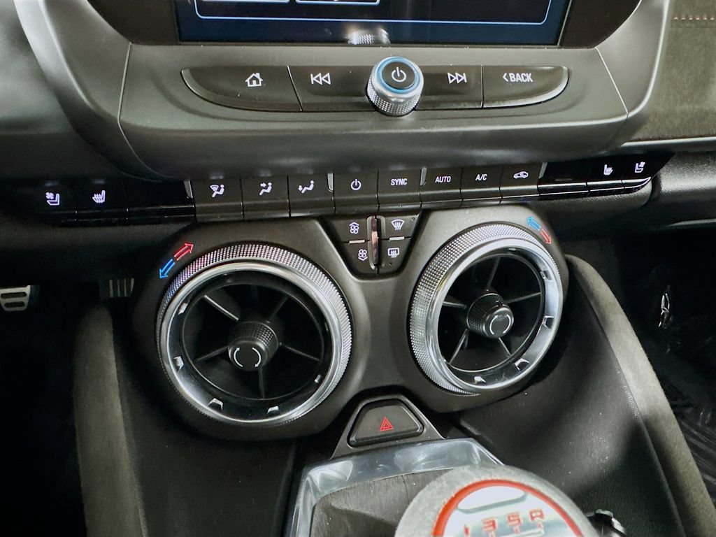 Used 2018 Chevrolet Camaro ZL1 RWD image 22