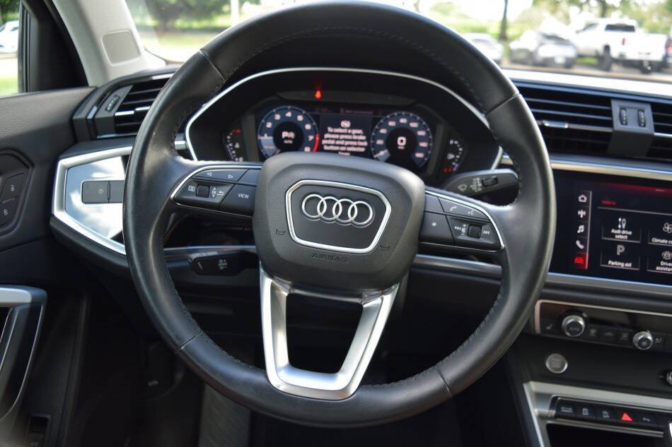 Used 2020 Audi Q3 2.0T Premium w/ Convenience Package AWD/4WD image 65