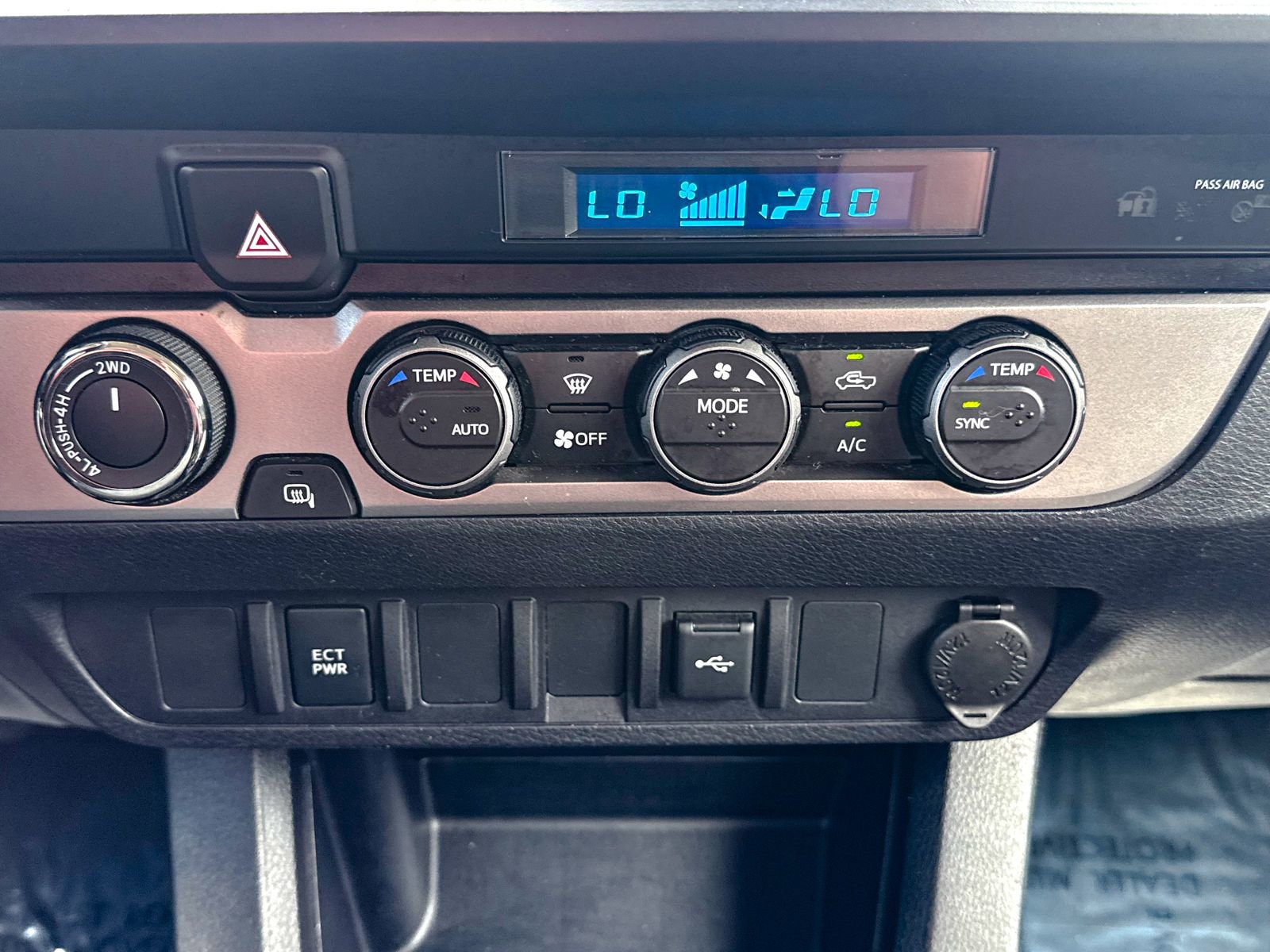 Used 2021 Toyota Tacoma SR image 29