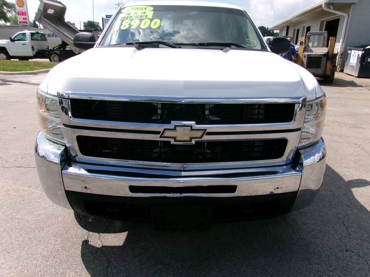 Used 2008 Chevrolet Silverado 2500 W/T AWD/4WD image 3