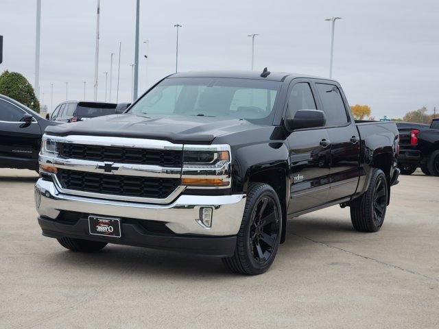 Used 2018 Chevrolet Silverado 1500 LT w/ Texas Edition image 12