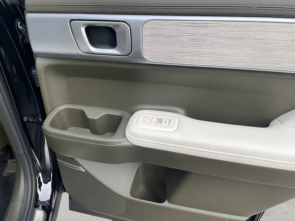 Used 2025 Hyundai Santa Fe Calligraphy image 25