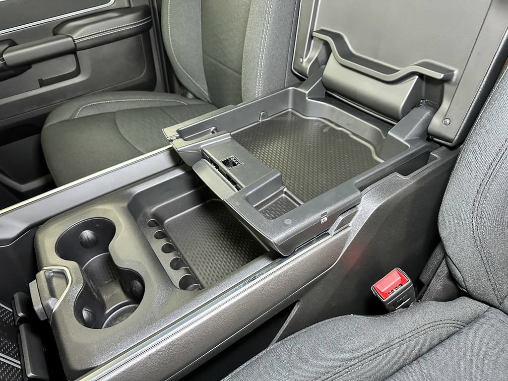 New 2026 RAM 2500 Big Horn AWD/4WD image 31