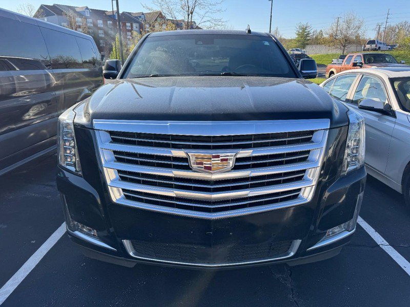 Used 2017 Cadillac Escalade Platinum image 2