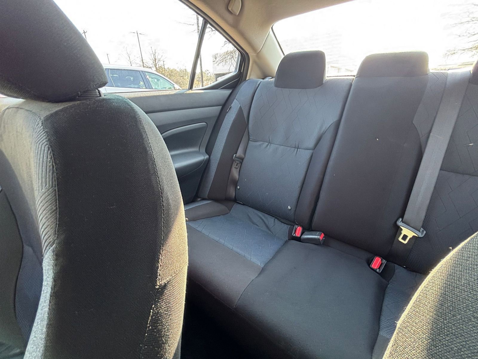 Used 2025 Nissan Versa SV FWD image 39